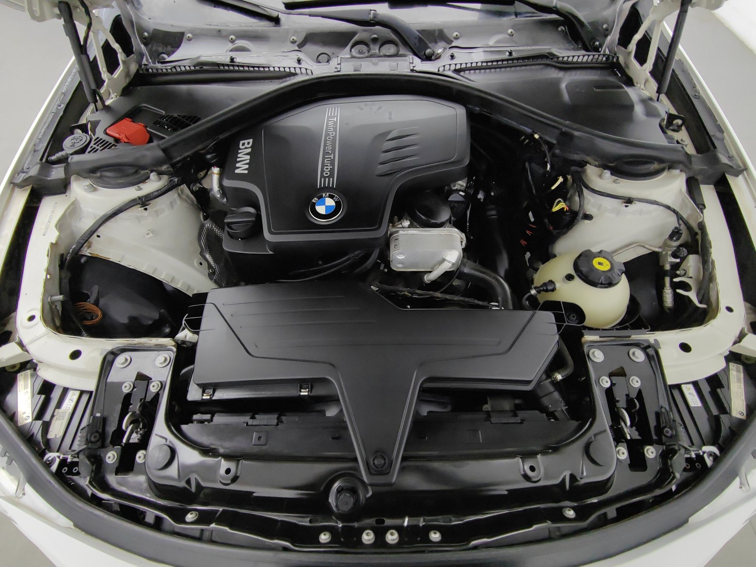 Used BMW 3 Series 2013 2.0 AT