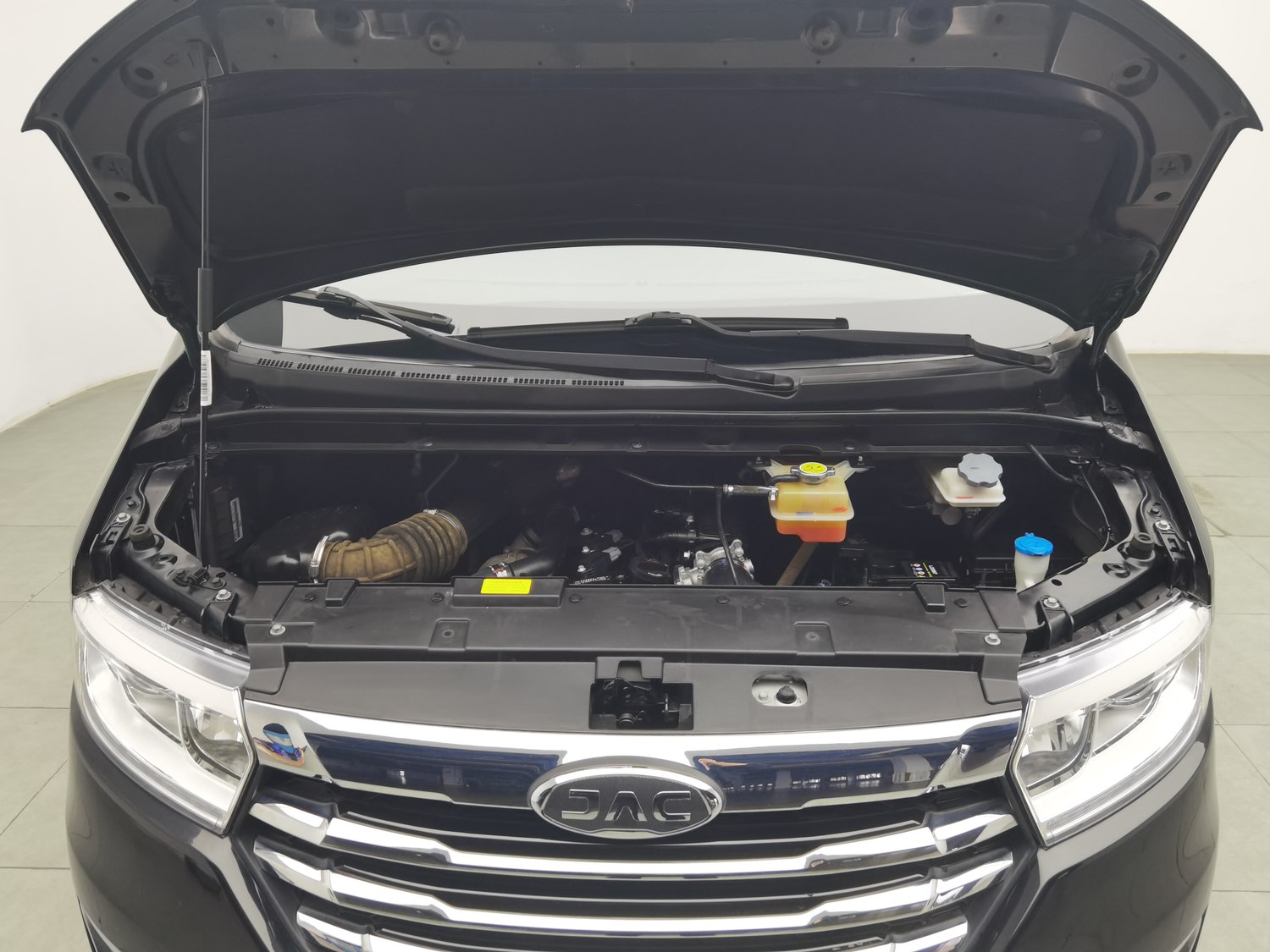 Used JAC Refine M3 2022 1.5 MT