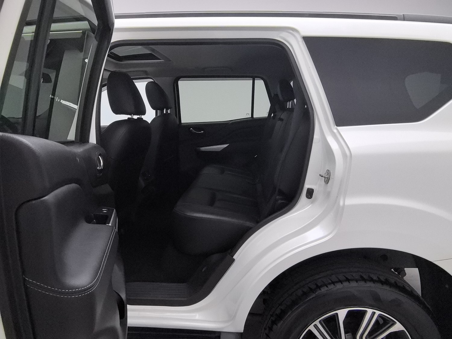 Used Nissan Terra 2020 2.5 AT