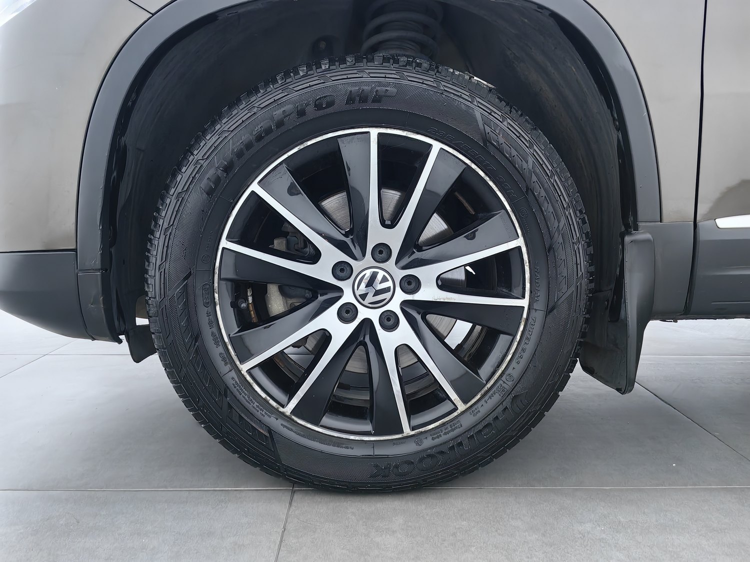 Used Volkswagen Tiguan 2015 1.8 AT