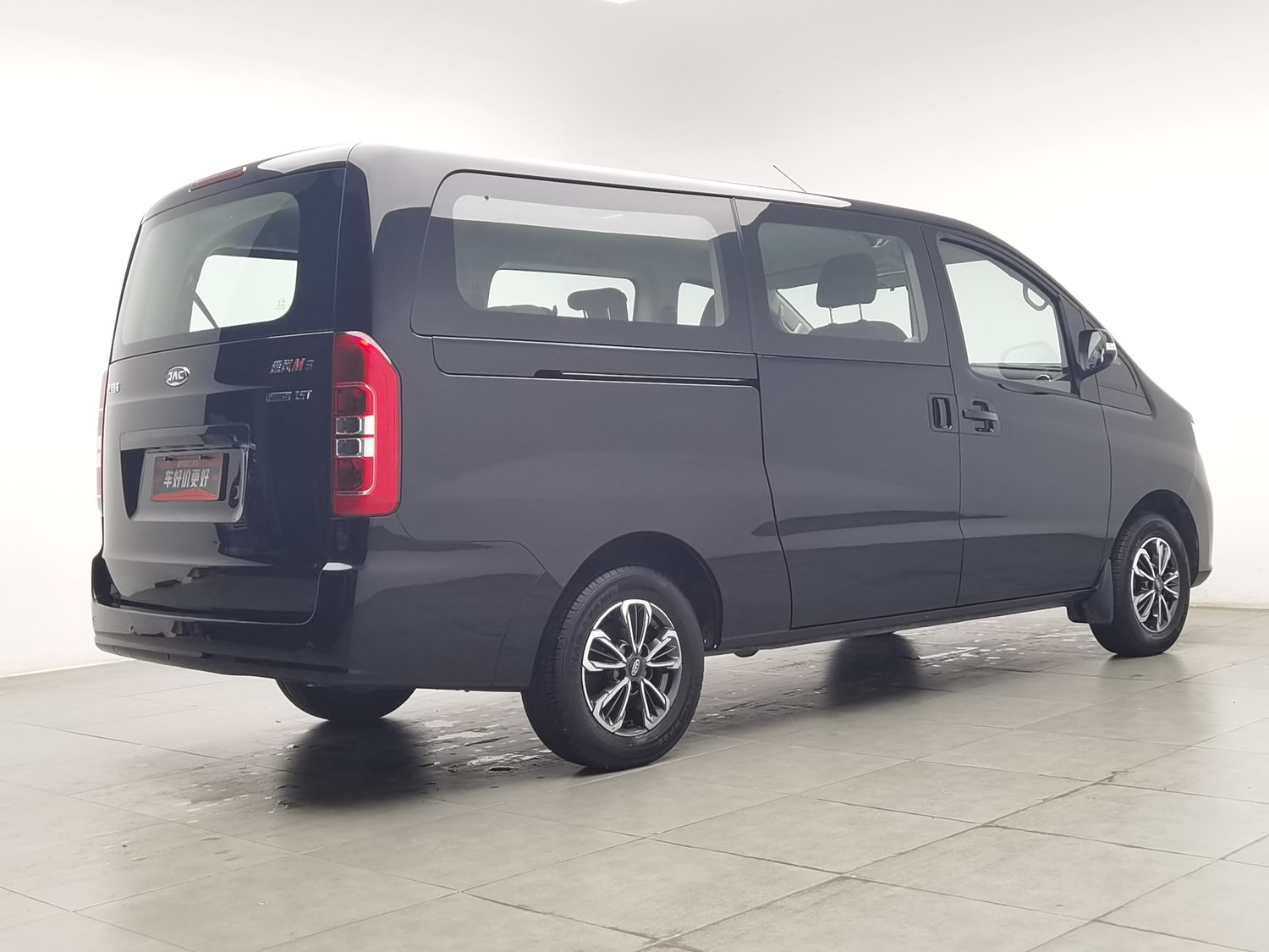 Used JAC Refine M3 2025 1.5 MT