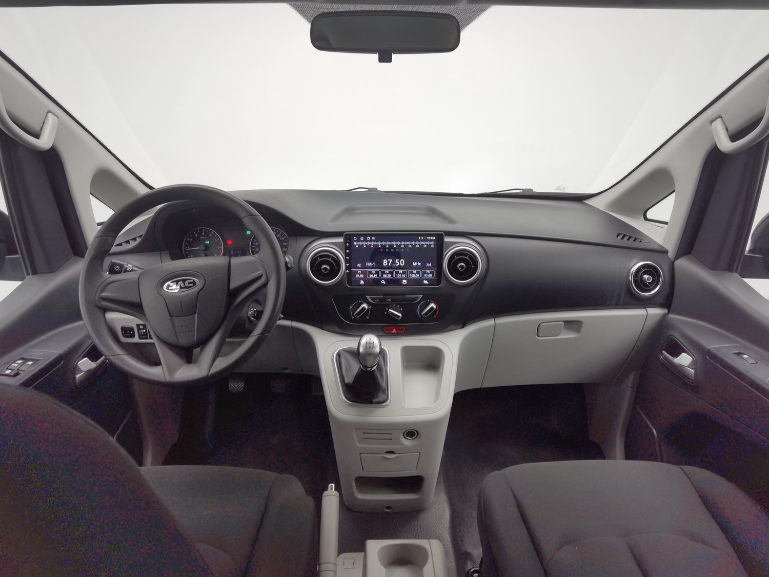 Used JAC Refine M3 2025 1.5 MT