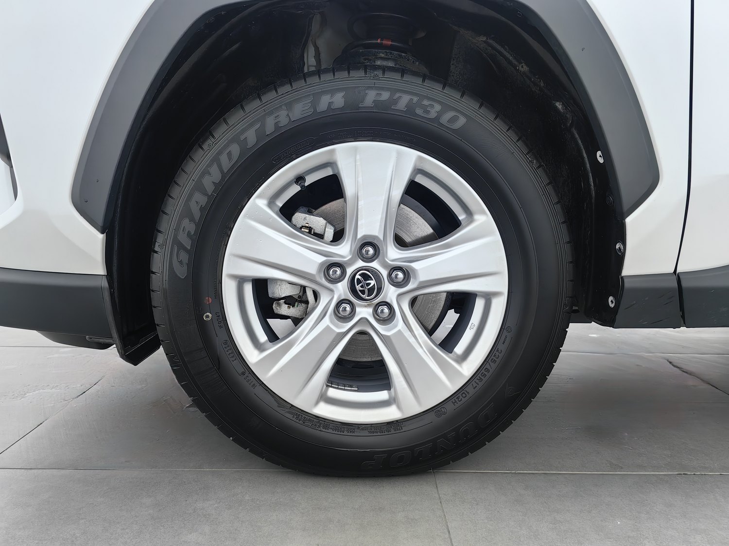 Used Toyota RAV4 2024 2.0 AT