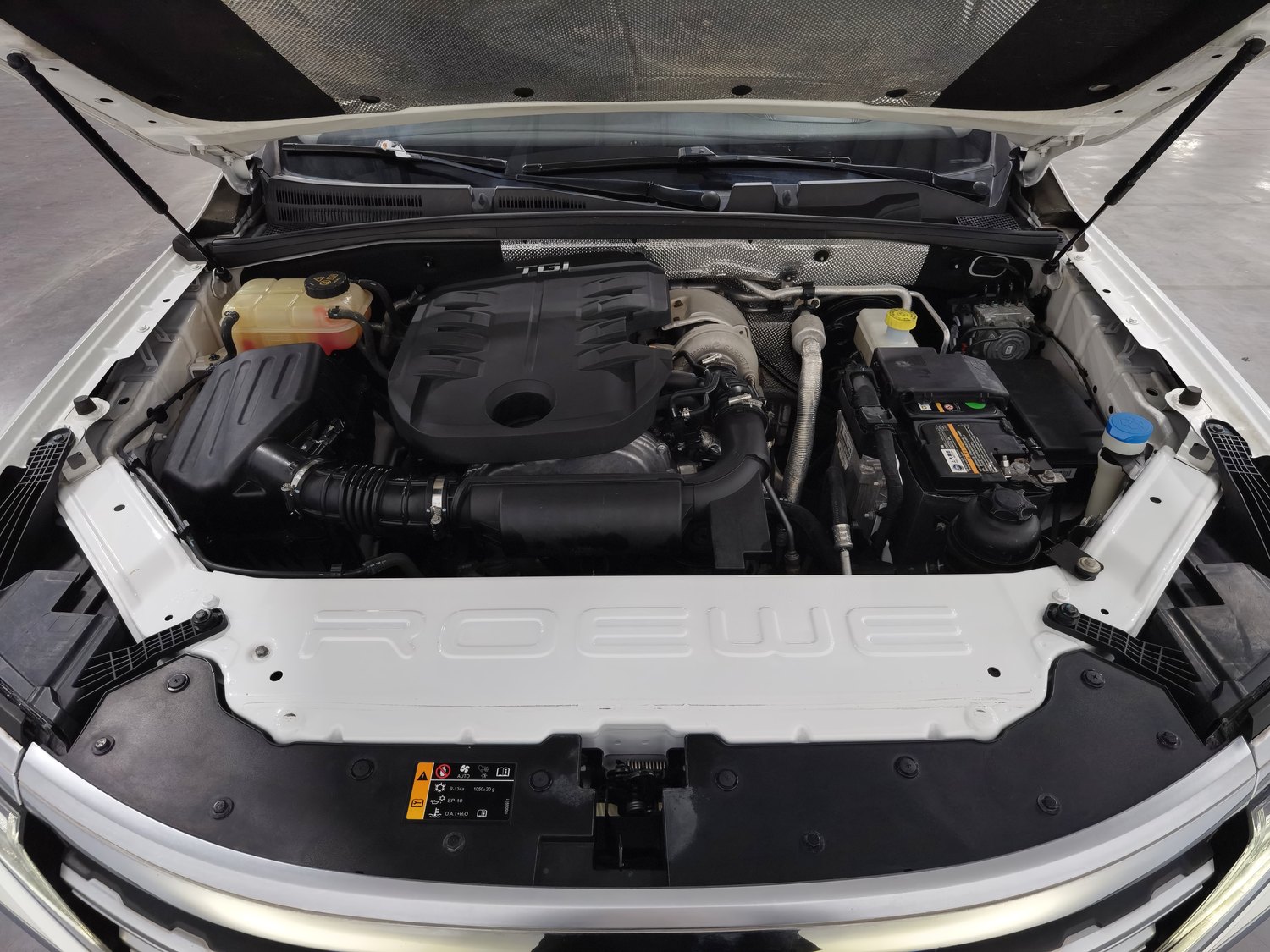 Used Roewe RX8 2018 2.0 AT