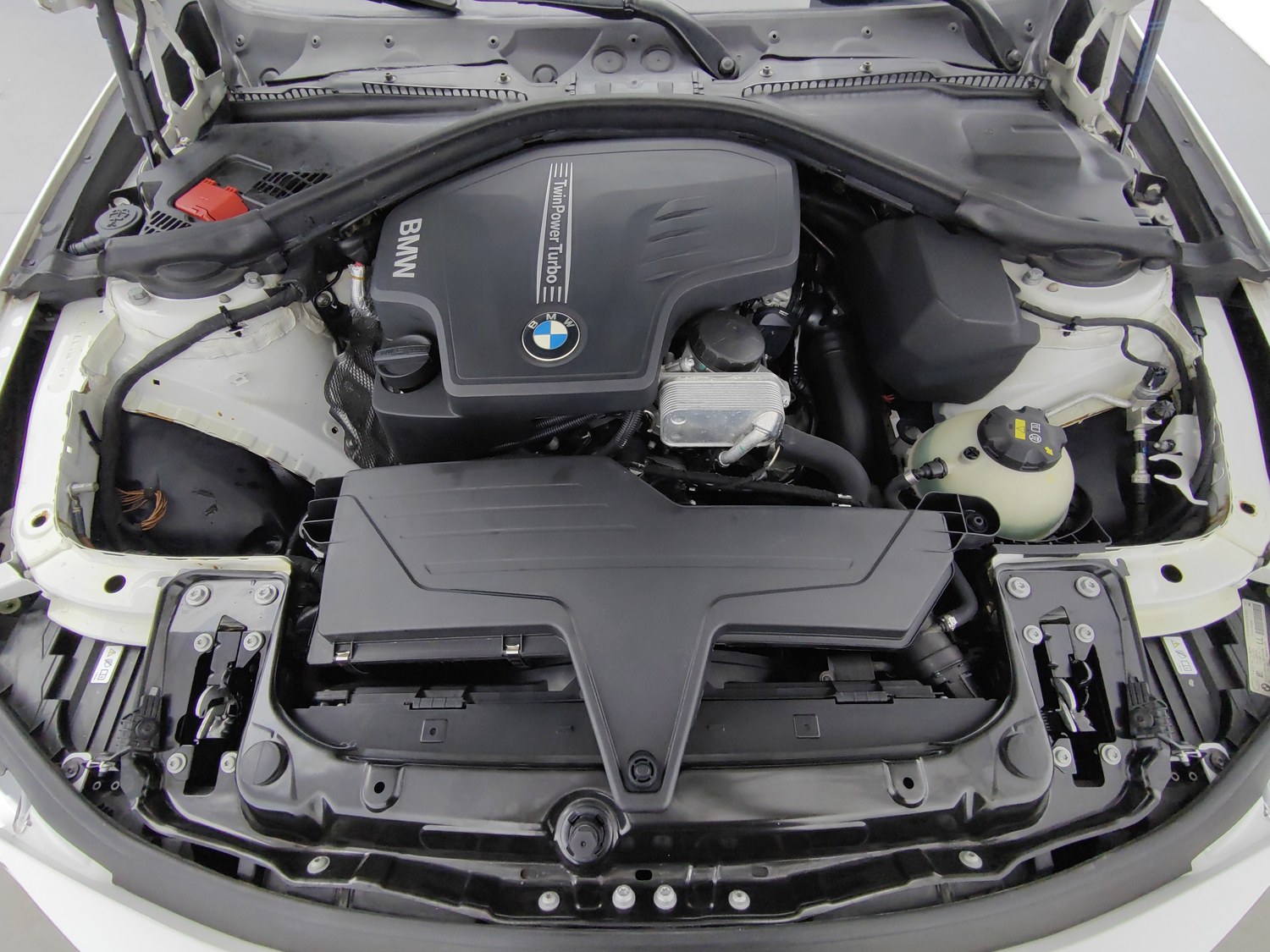Used BMW 3 Series 2014 2.0 AT