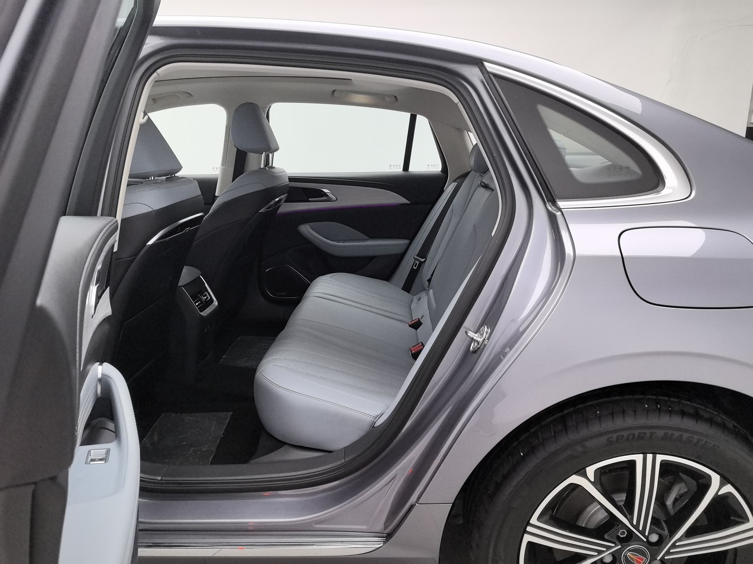 Used Hongqi H5 PHEV 2025 1.5 AT
