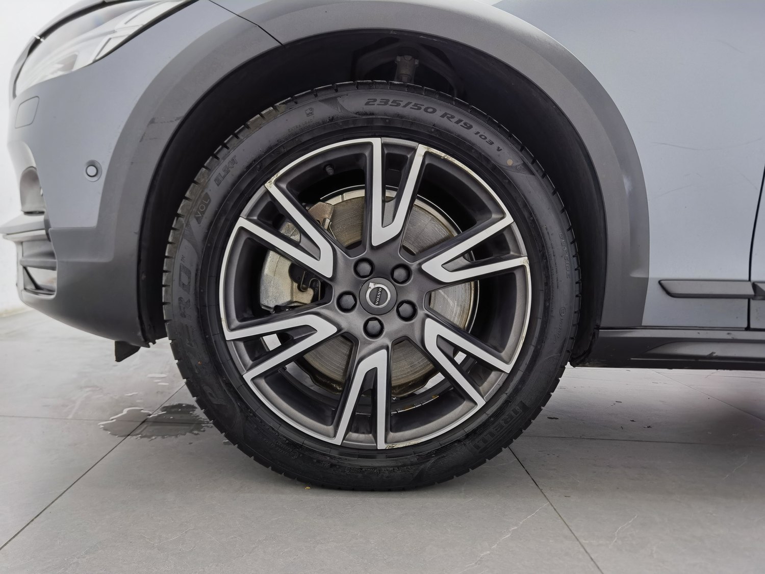 Used Volvo V90 2019 2.0 AT