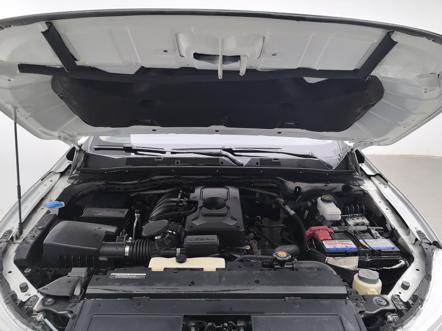 Used Nissan Terra 2020 2.5 AT