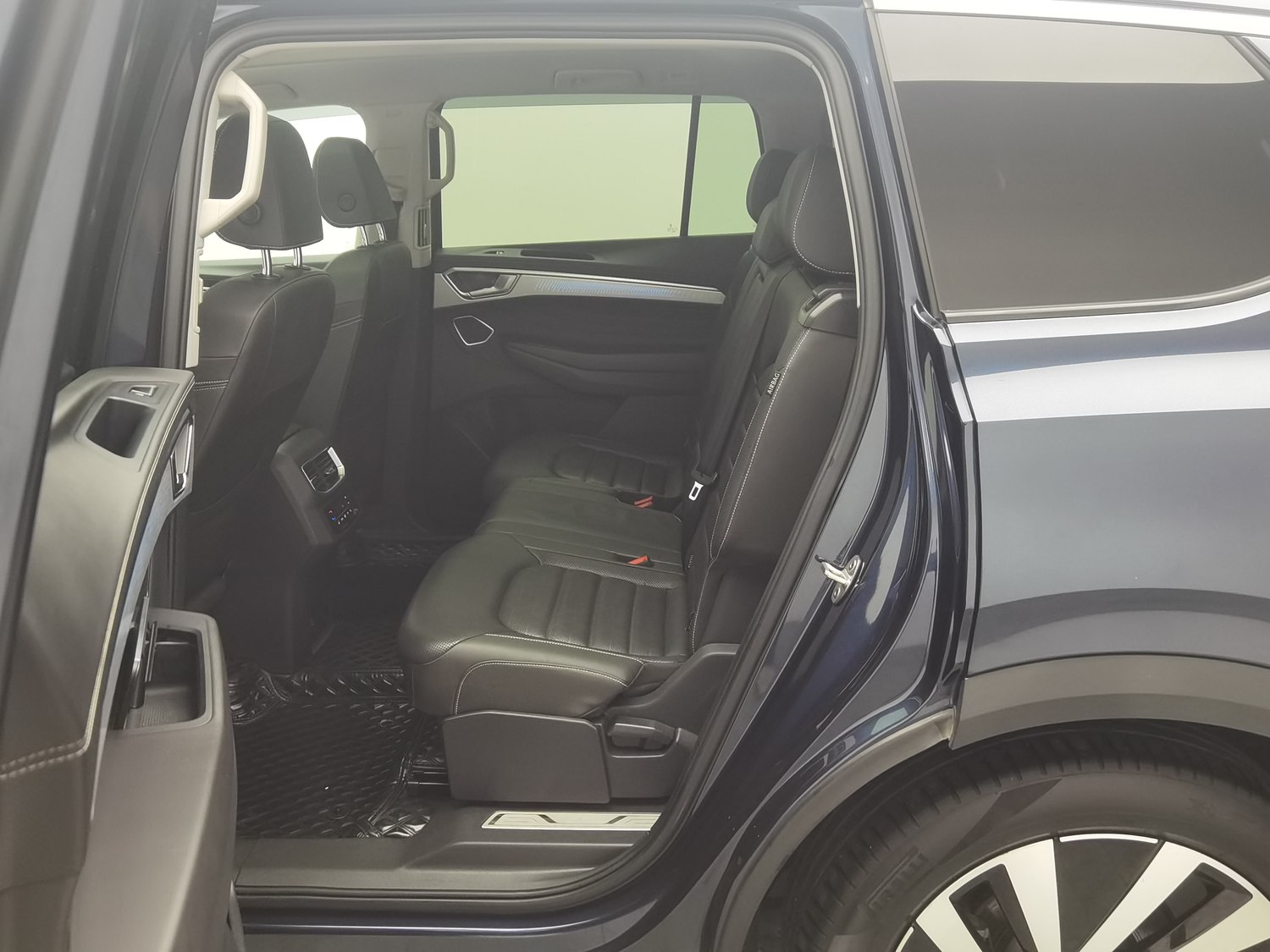 Used Volkswagen Tavendor 2021 2.0 AT