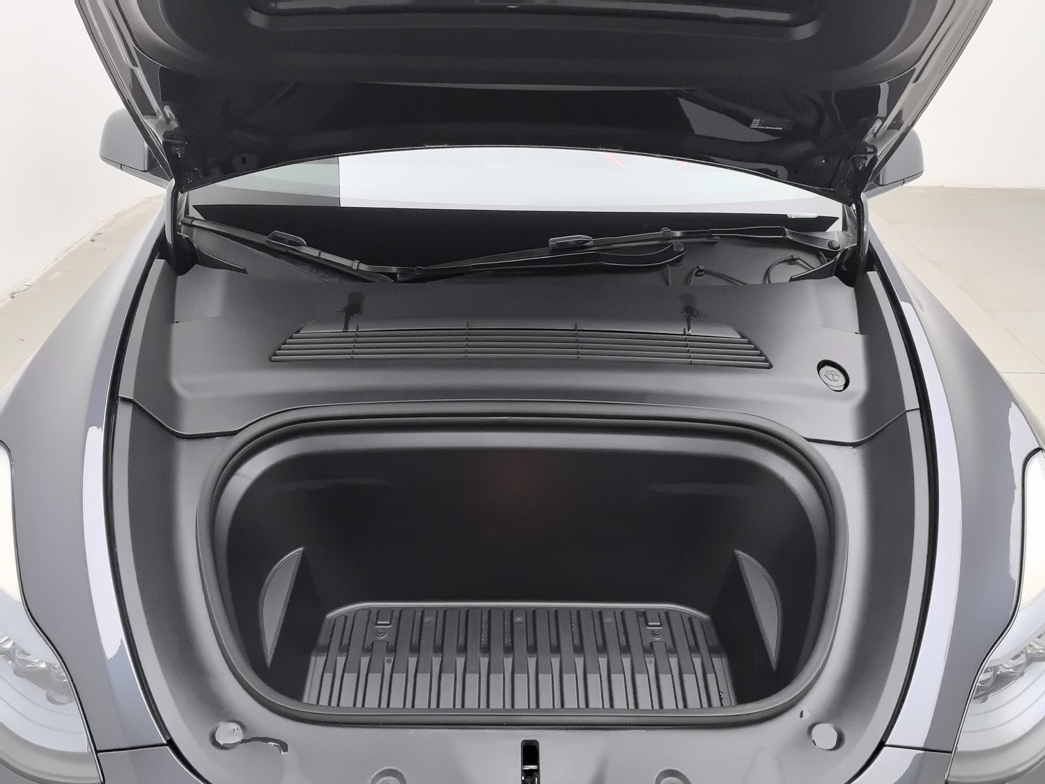 Used Tesla Model Y 2024