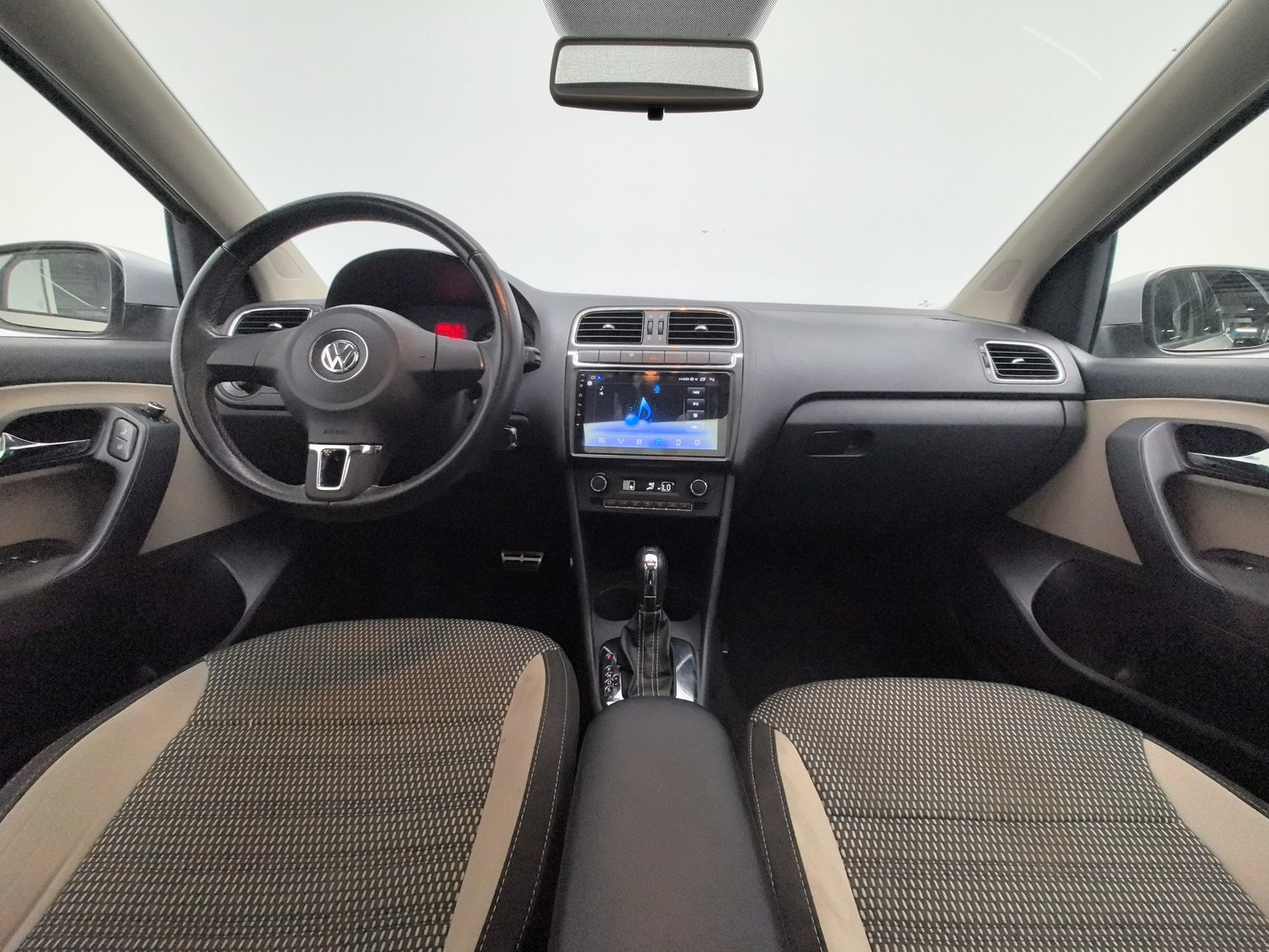 Used Volkswagen Polo 2012 1.6 AT