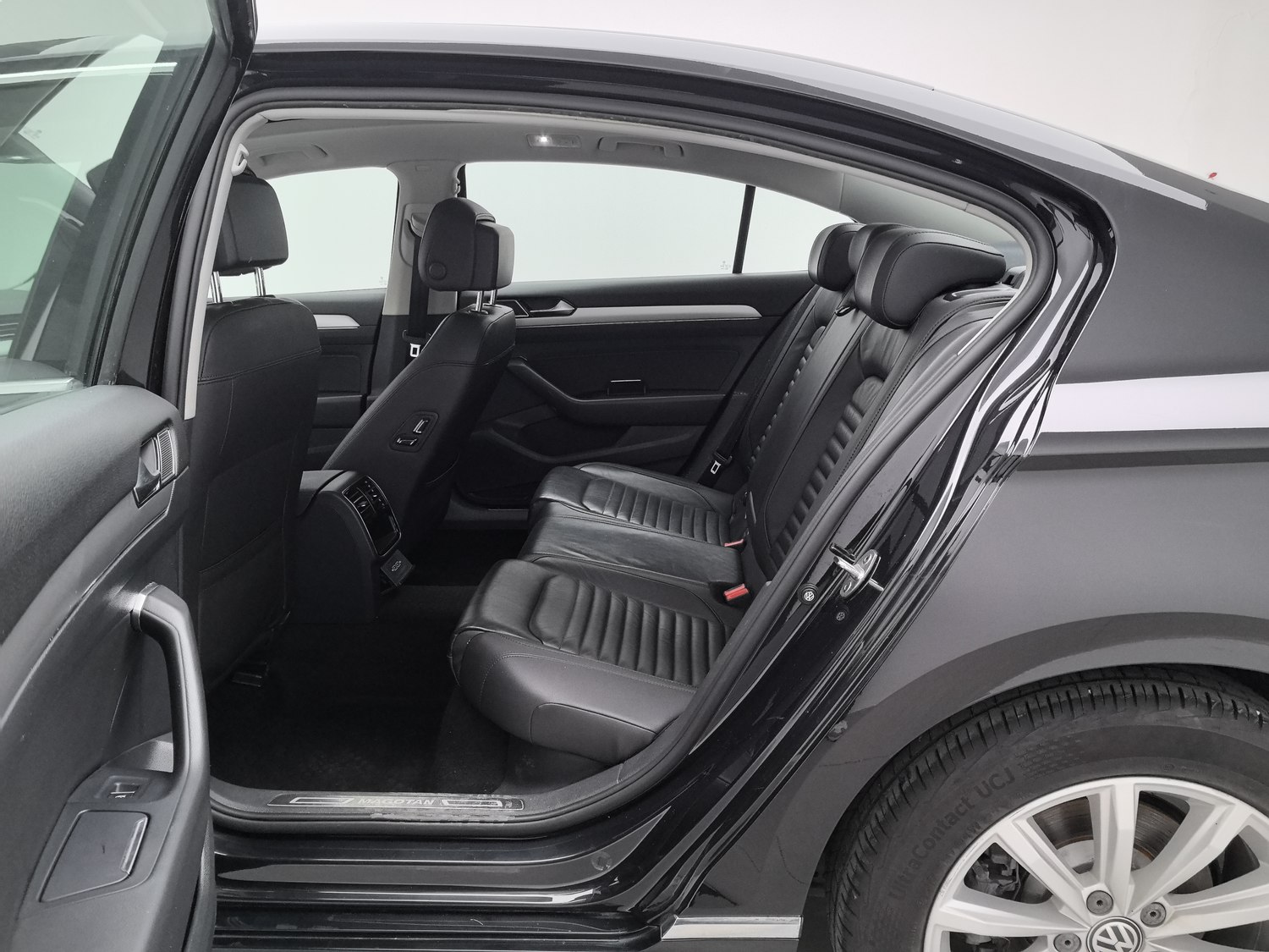 Used Volkswagen Magotan 2019 2.0 AT