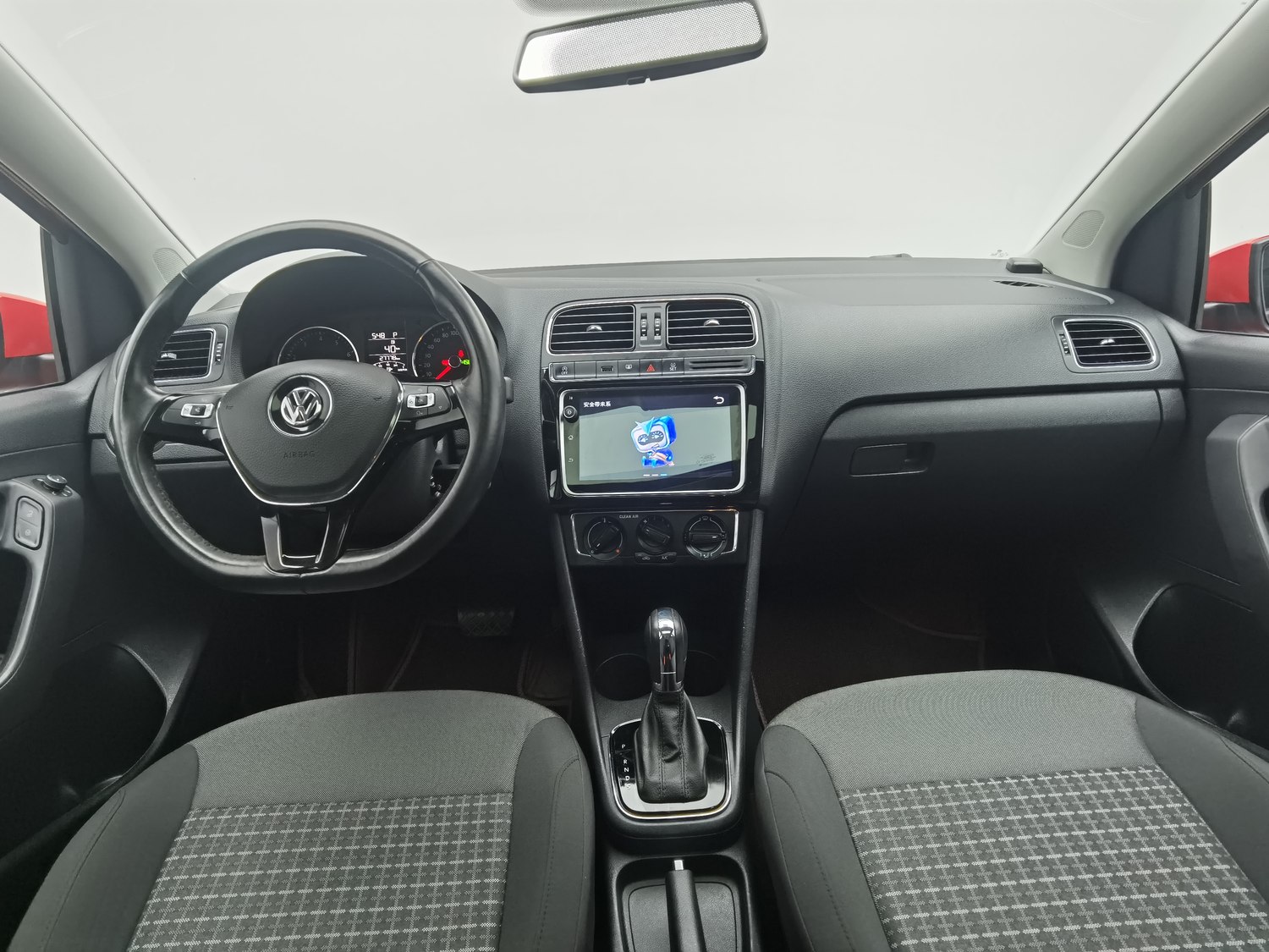 Used Volkswagen Polo 2018 1.5 AT