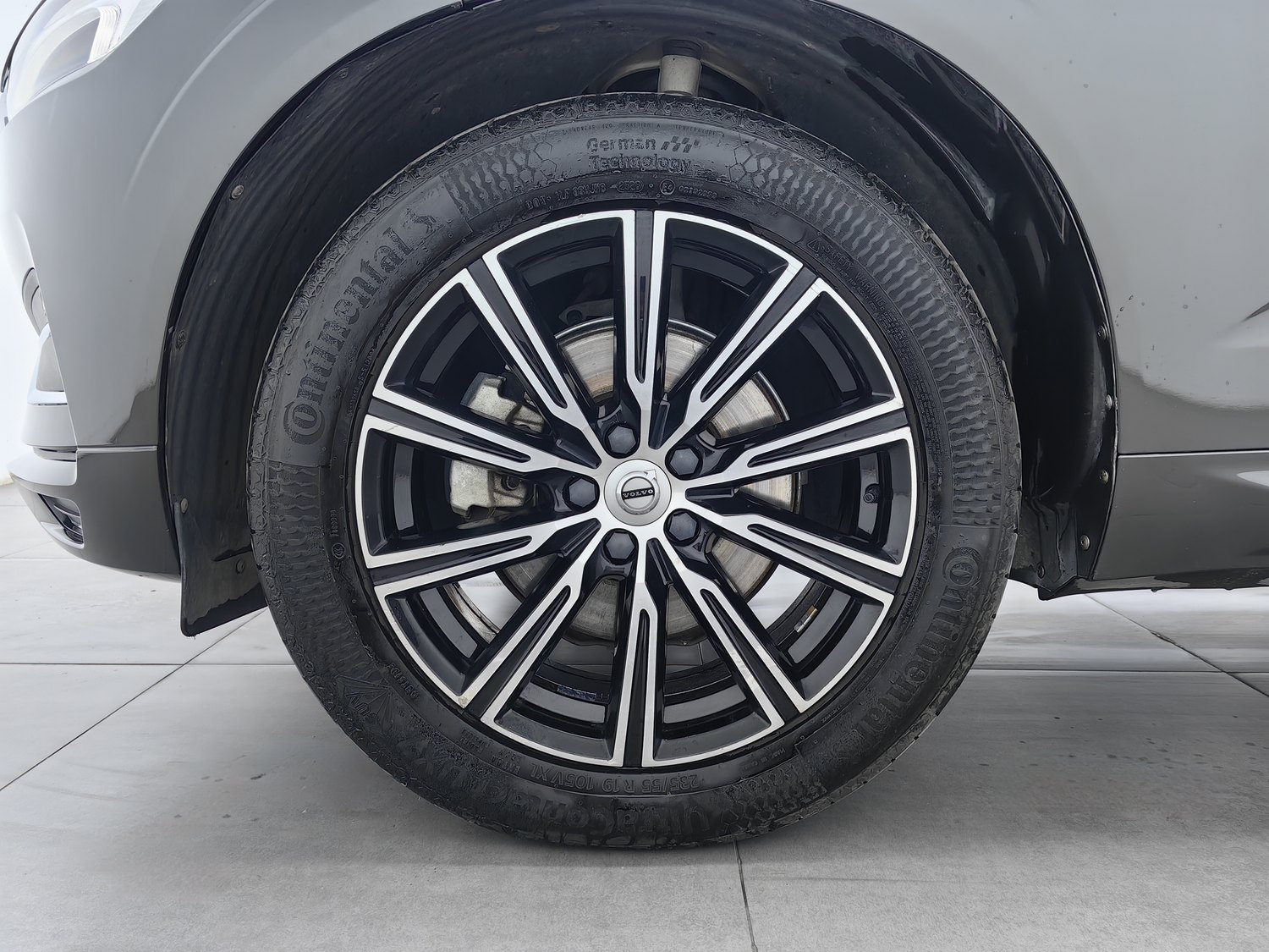 Used Volvo XC60 2021 2.0 AT