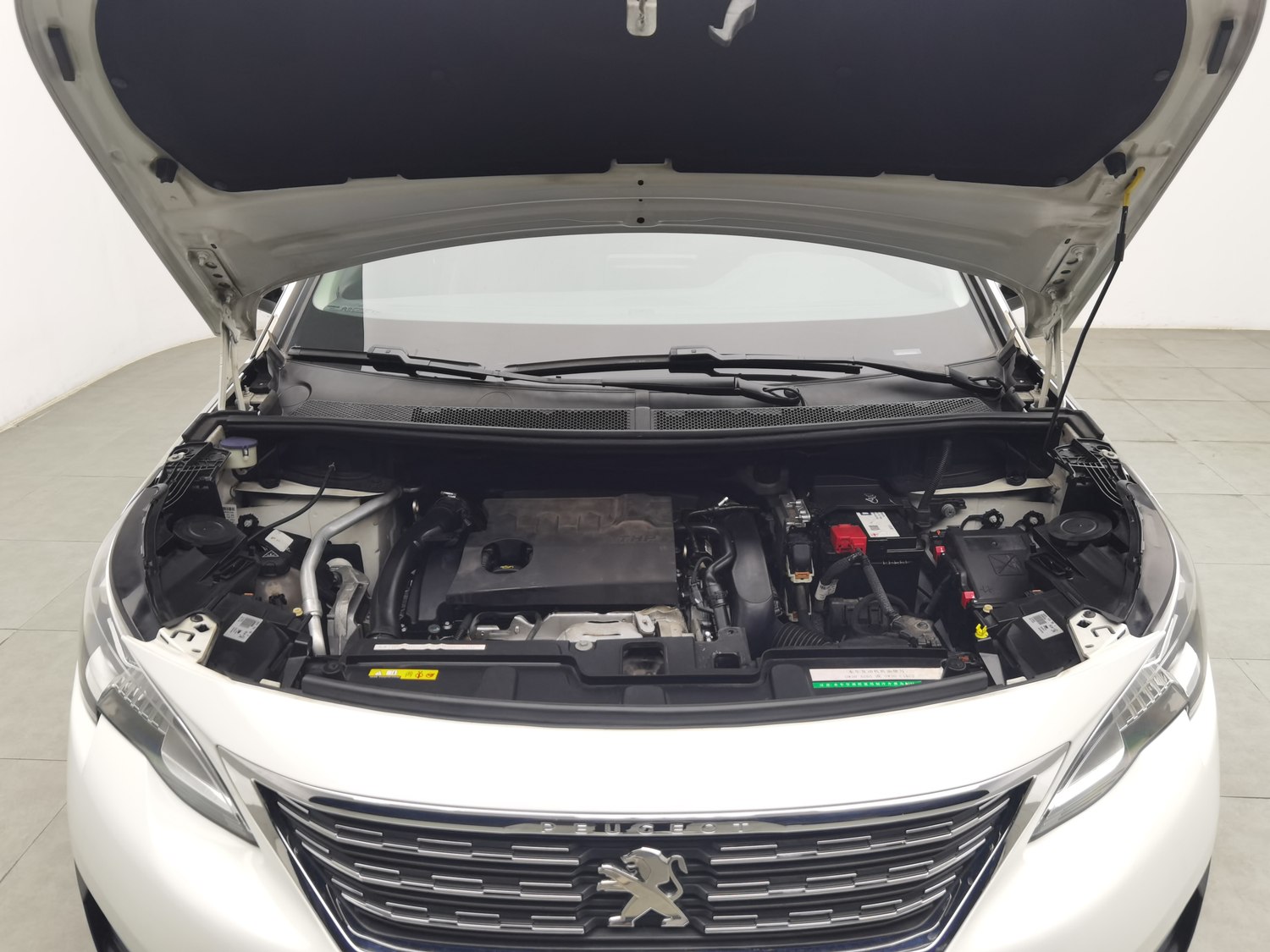Used Peugeot 5008 2017 1.8 AT