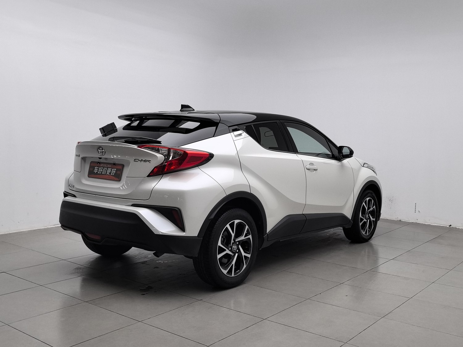 Used Toyota C-HR 2018 2.0 AT