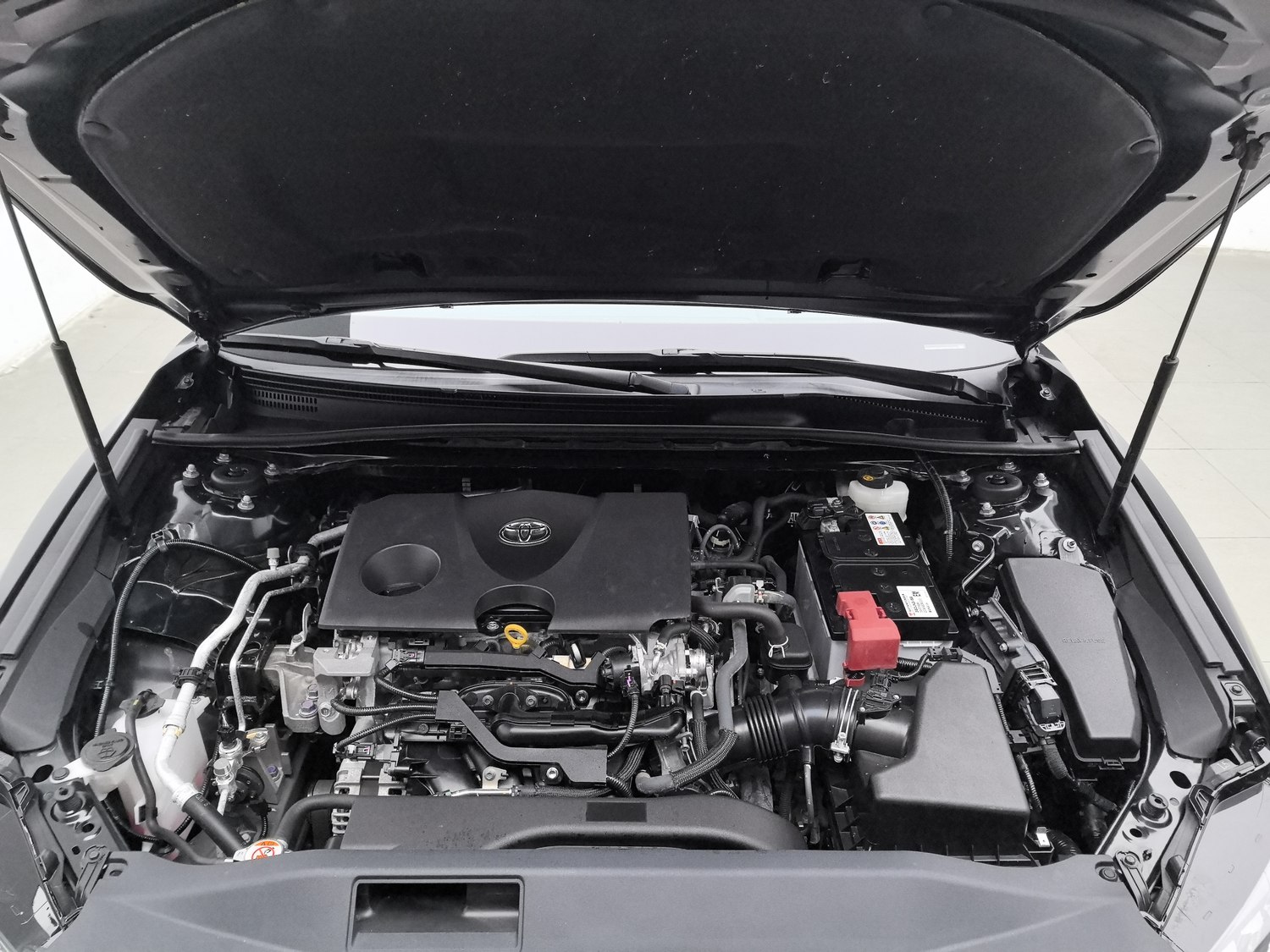 Used Toyota Camry 2022 2.0 AT