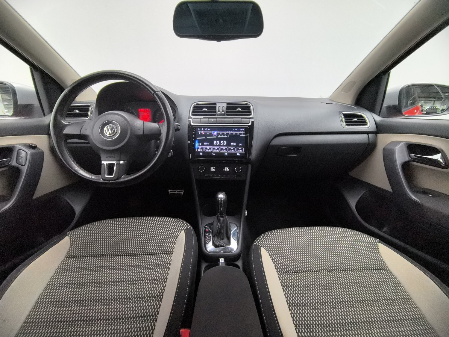 Used Volkswagen Polo 2012 1.6 AT