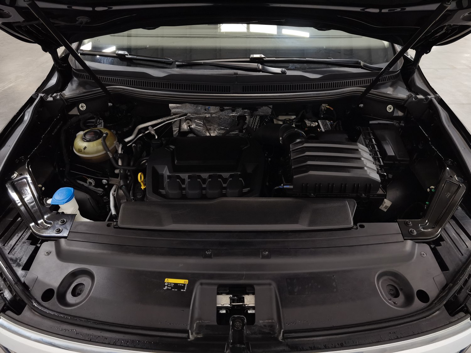Used Volkswagen Viloran 2022 2.0 AT