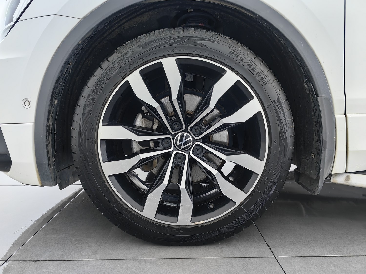 Used Volkswagen Tiguan L 2021 2.0 AT