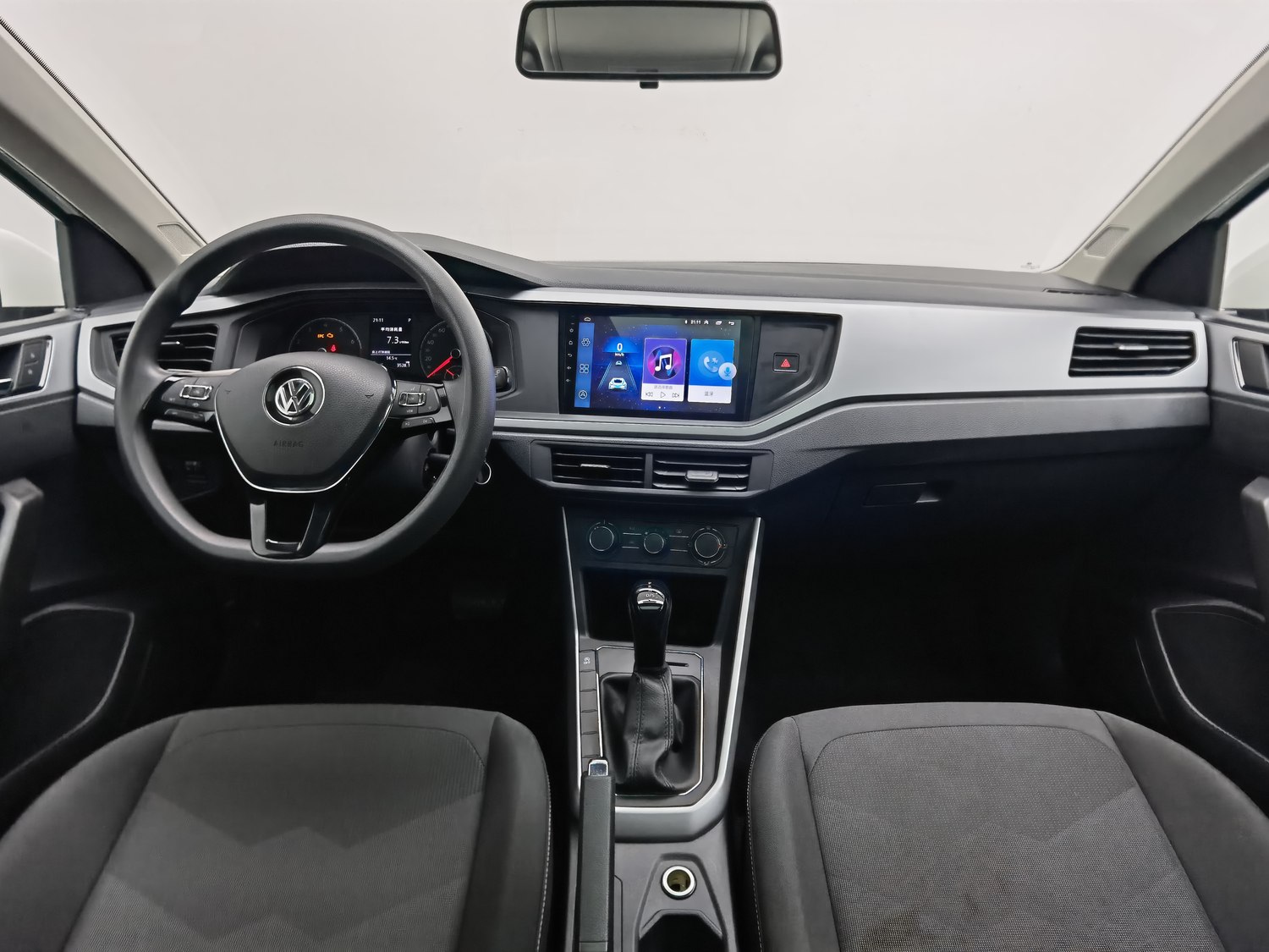 Used Volkswagen Polo 2019 1.5 AT