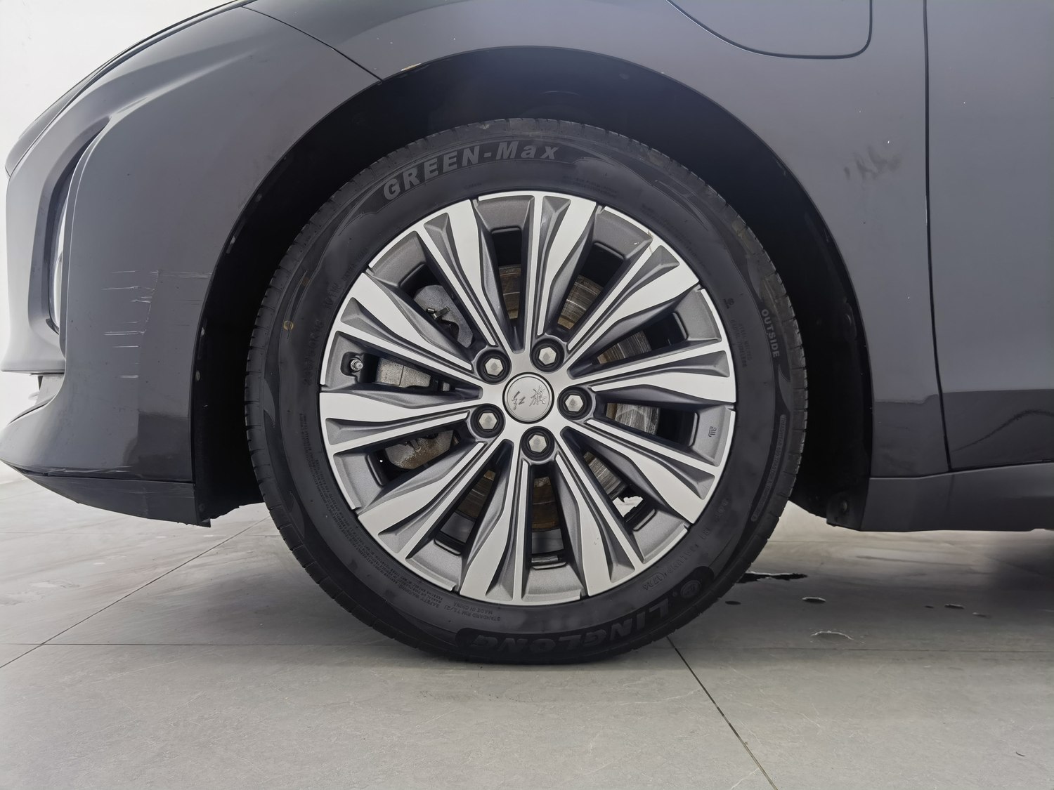 Used Hongqi E-QM5 2022