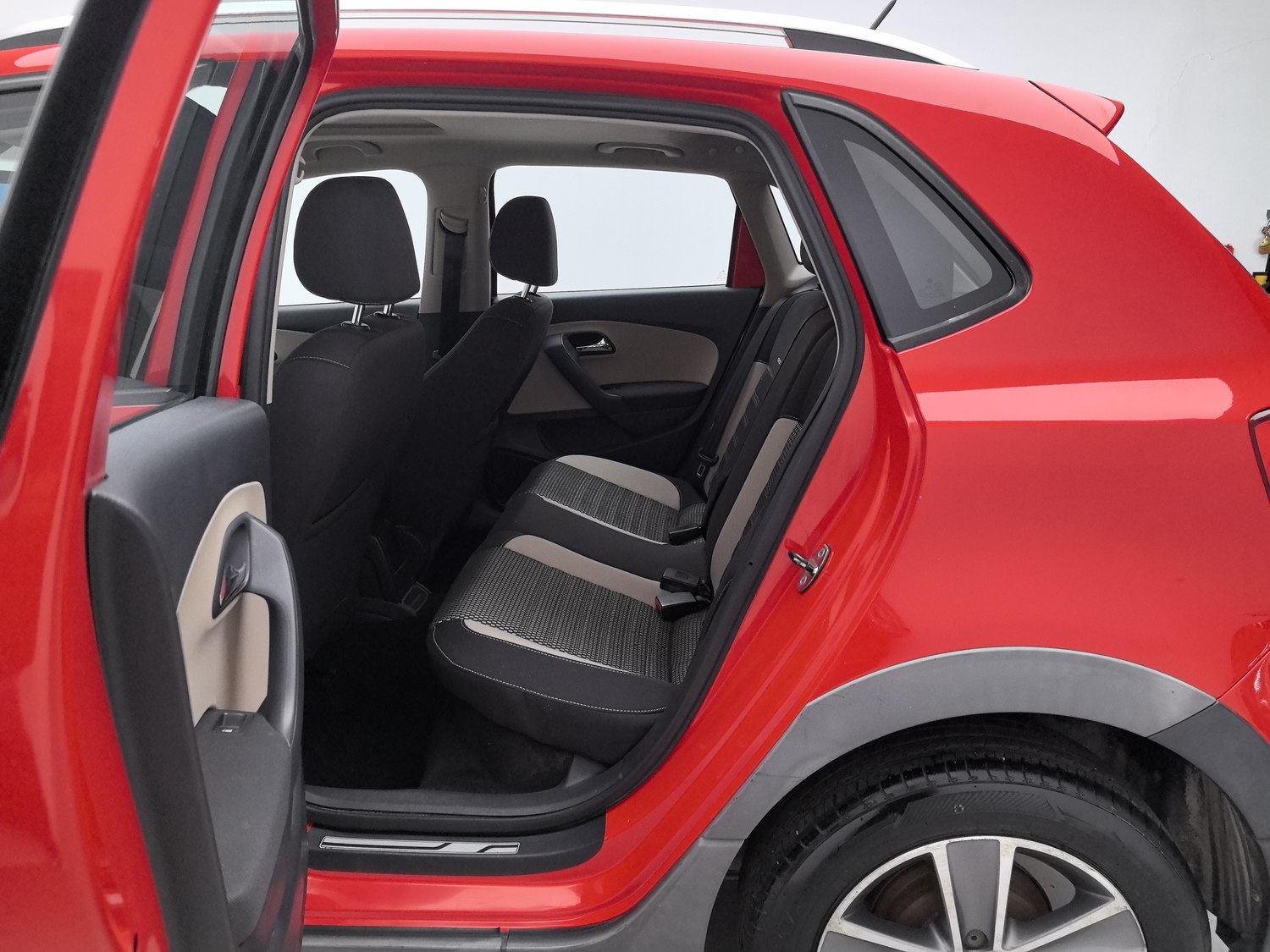 Used Volkswagen Polo 2012 1.6 AT