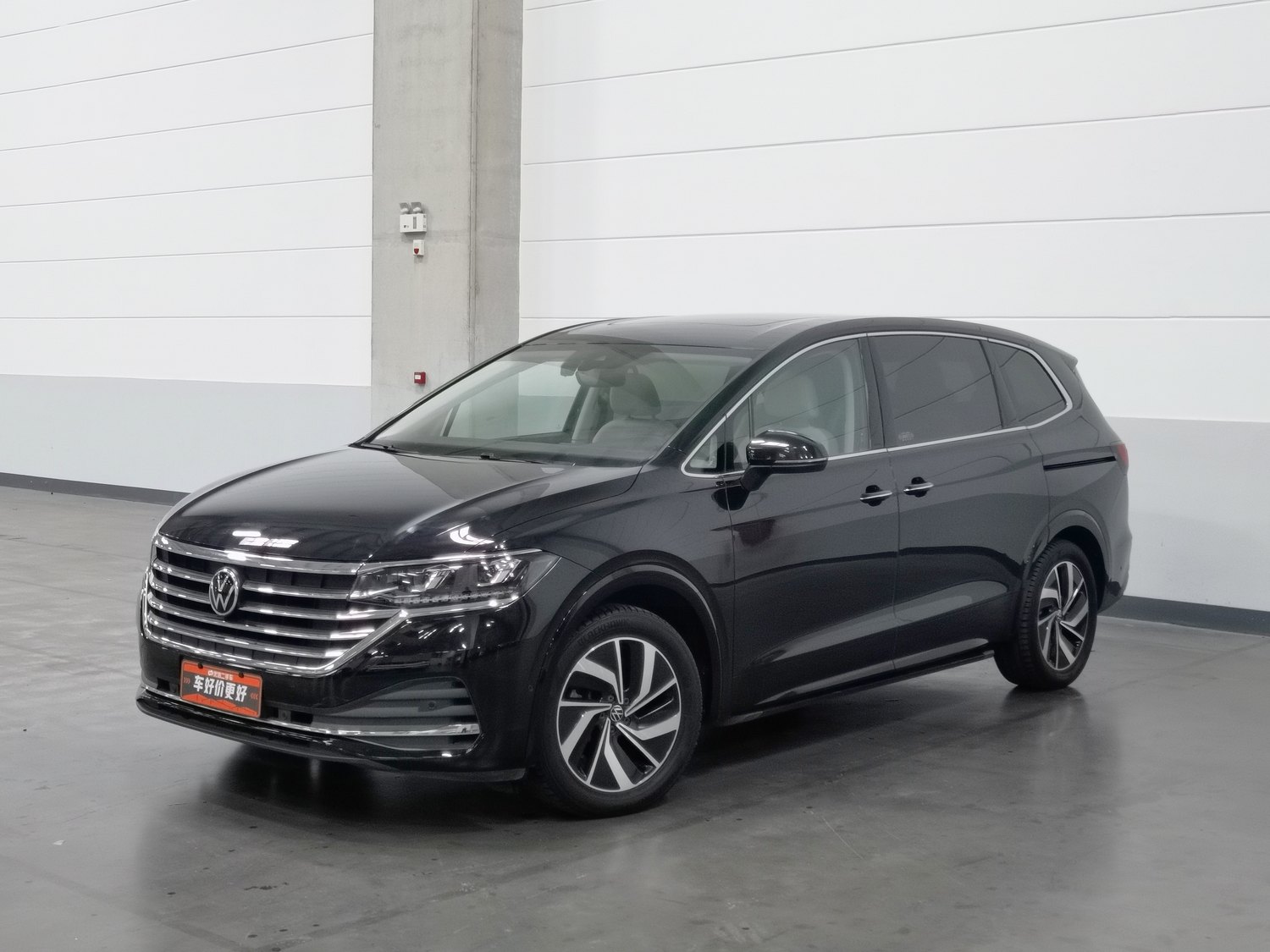 Used Volkswagen Viloran 2022 2.0 AT